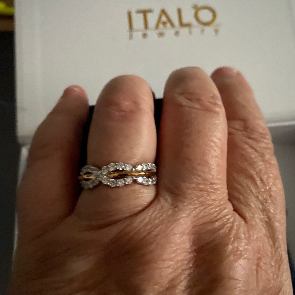 Ring - Picture 7 of 8